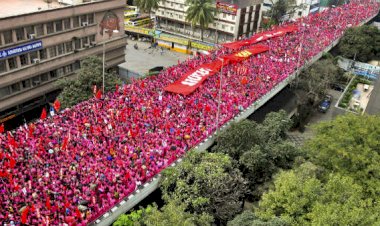 bangalore in pink saree girl -  பெங்களூரை கலக்கிய பிங்க் சேலை பெண்கள்